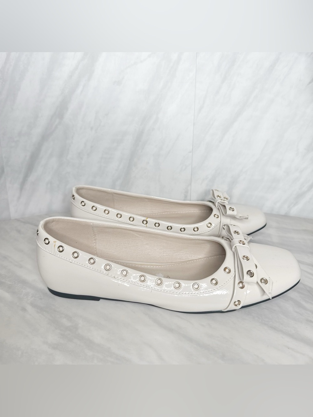 RACHEL Rachel Roy Ivory Patent Bow-Trim Ballet Flats 9